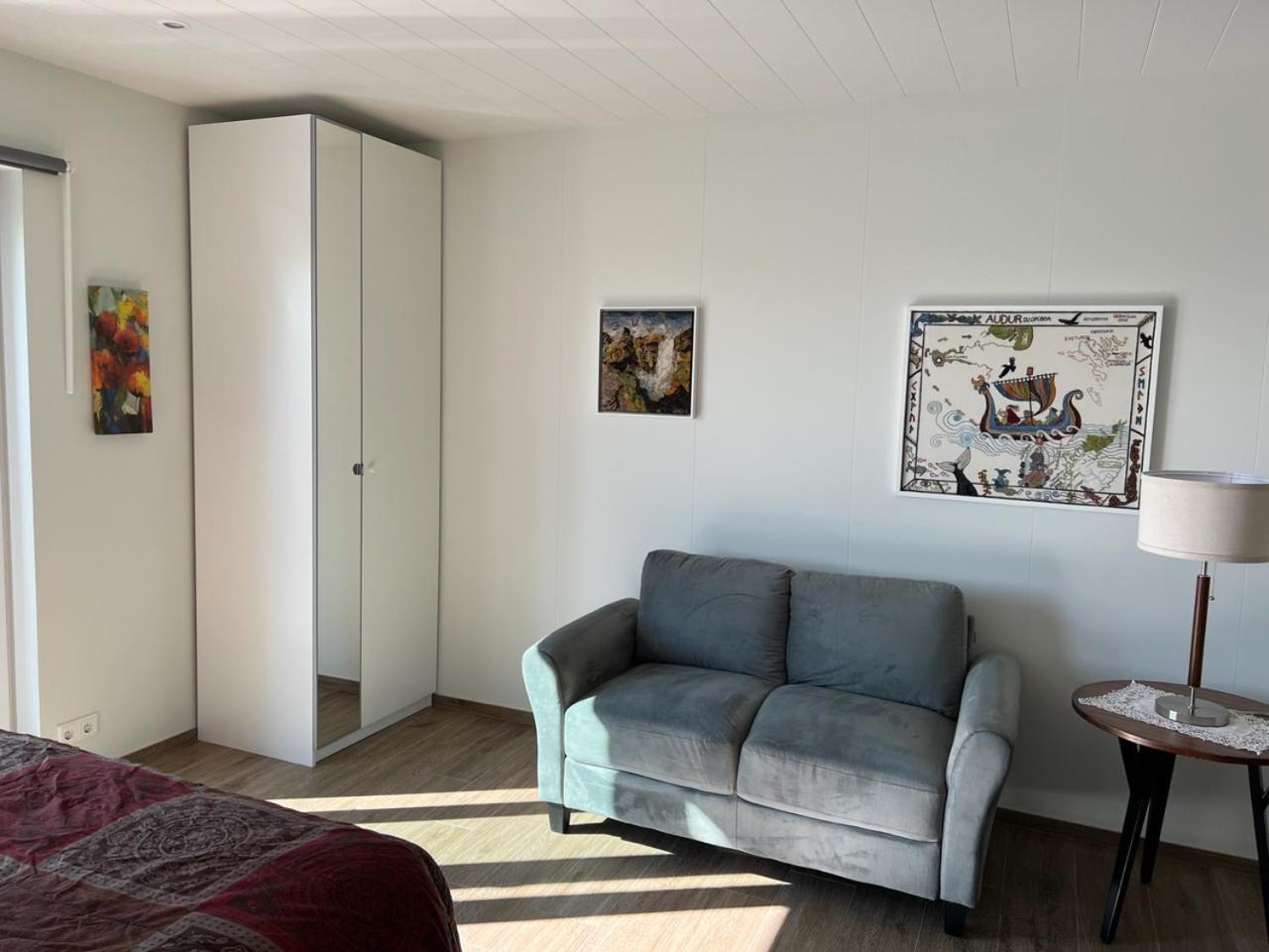 בורגרנס Laekjarkot Rooms And Cottages With Kitchen מראה חיצוני תמונה