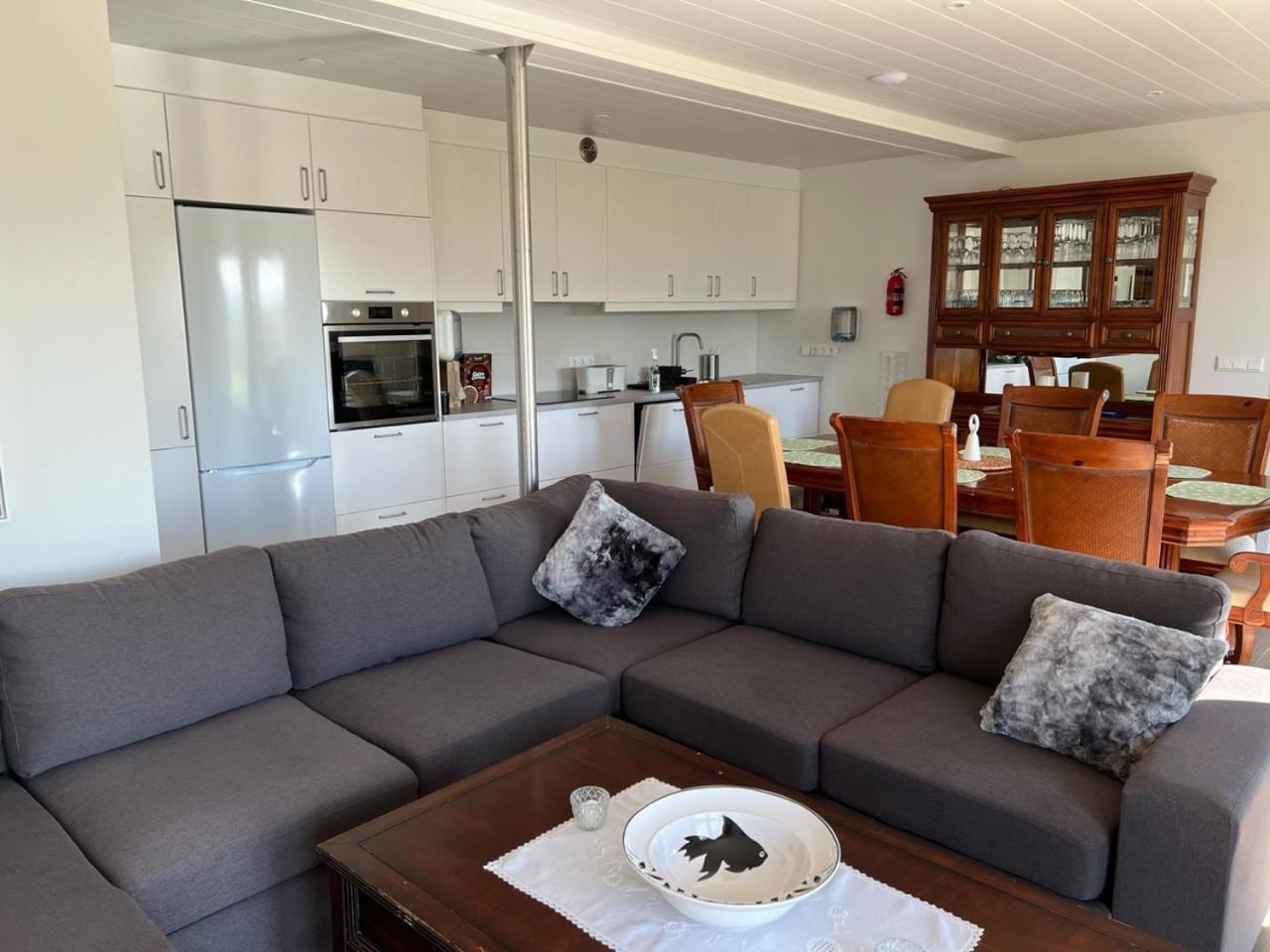 בורגרנס Laekjarkot Rooms And Cottages With Kitchen מראה חיצוני תמונה