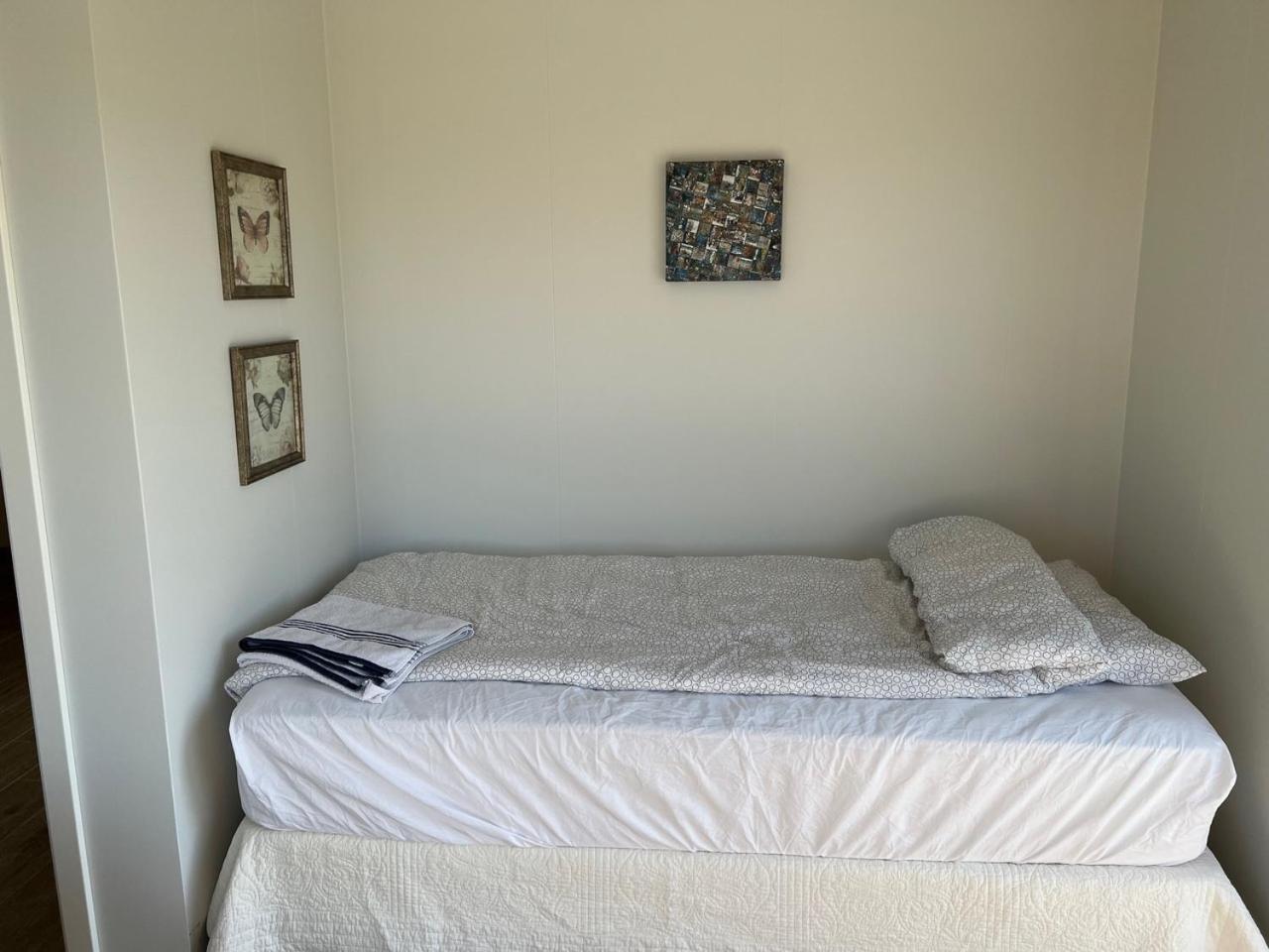 בורגרנס Laekjarkot Rooms And Cottages With Kitchen מראה חיצוני תמונה