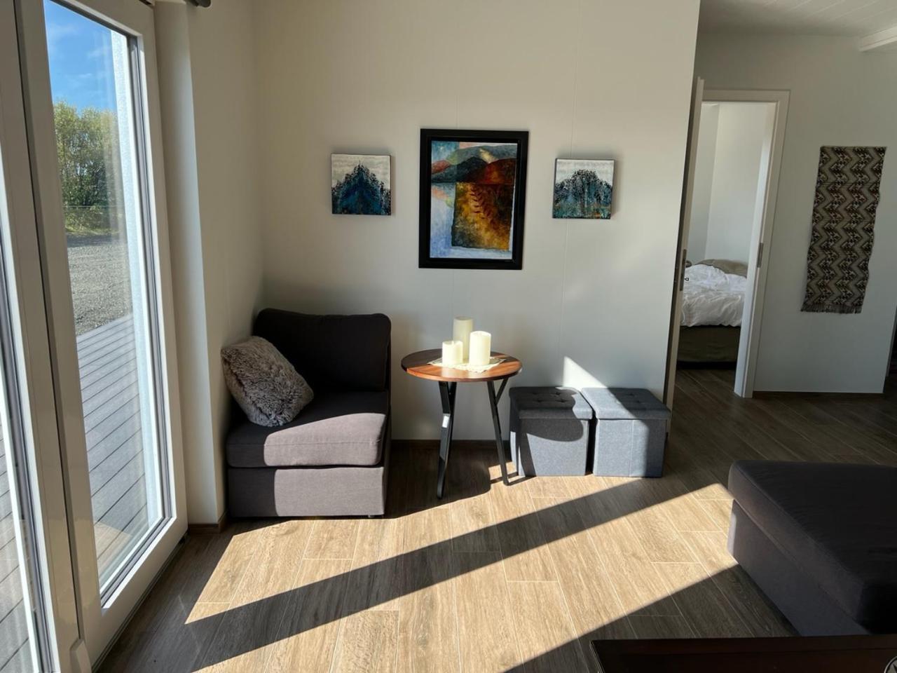 בורגרנס Laekjarkot Rooms And Cottages With Kitchen מראה חיצוני תמונה