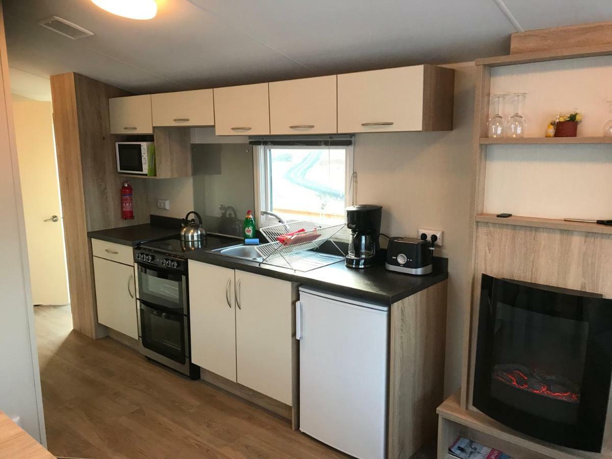 בורגרנס Laekjarkot Rooms And Cottages With Kitchen מראה חיצוני תמונה