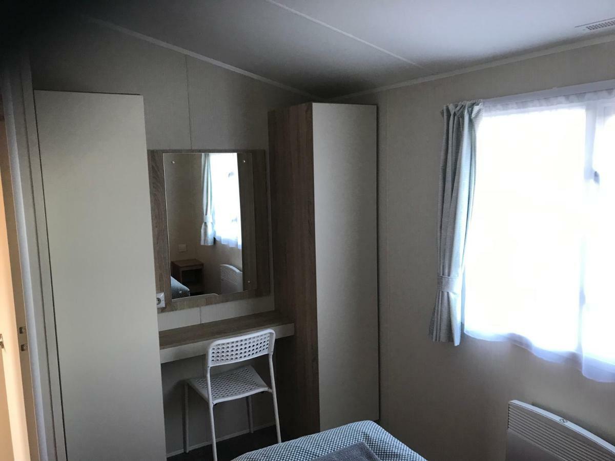 בורגרנס Laekjarkot Rooms And Cottages With Kitchen מראה חיצוני תמונה